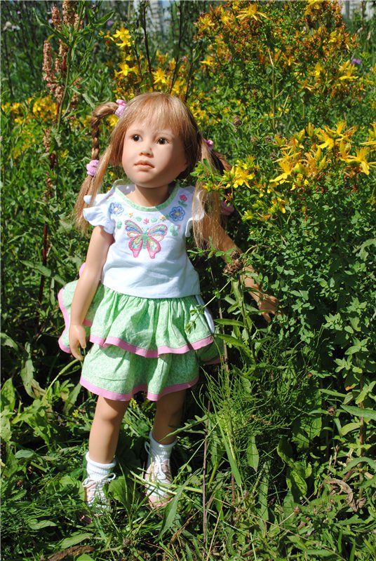 Летняя прогулка милой девочки Паулы Heidi Plusczok