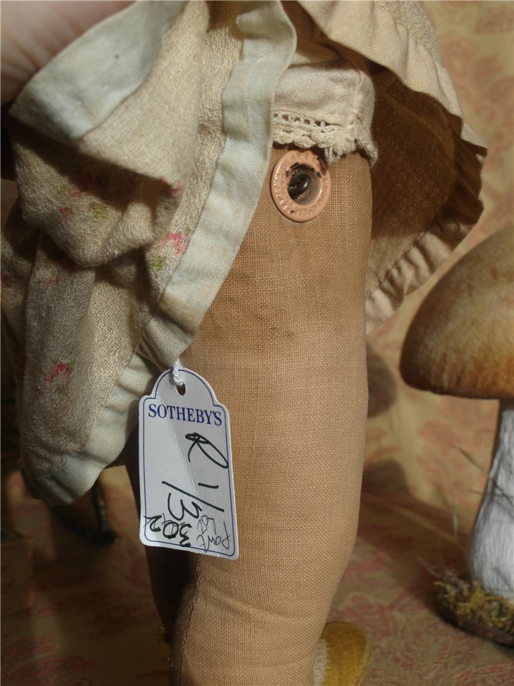 Не самый обычный антик или «Привет с аукциона Сотбис»