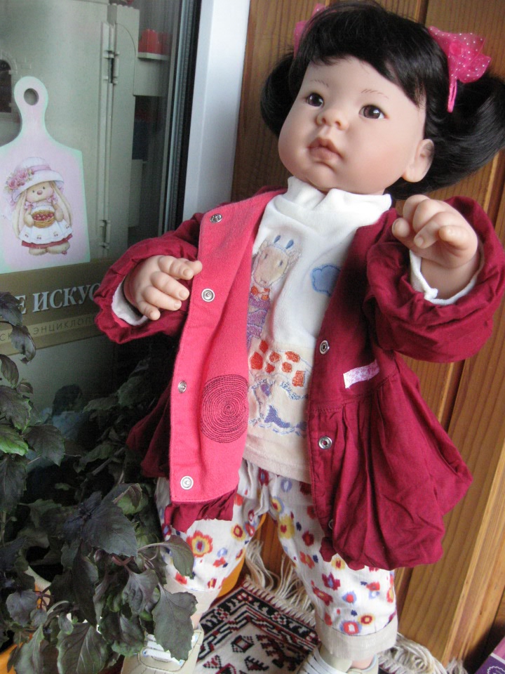 Азиаточка Миддлетончик и её любимые игрушки (фото 6)