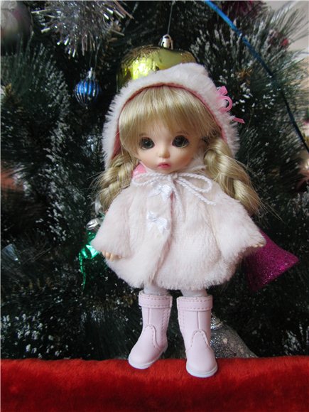 Маленькие новогодние истории 3. Кукла БЖД - Мэгги | Бэйбики Маленькие новогодние истории 3. Кукла БЖД - Мэгги (фото 4)