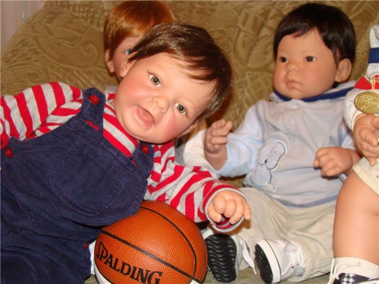 Как быстро деточки взрослеют - коллекционные куклы-мальчики от Ли Миддлтон