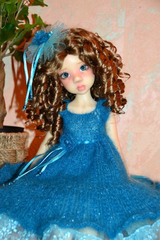 Платье + глазки = образ готов:) Larissa & Miki Kaye Wiggs