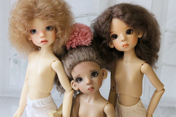 Ясный день, обновки и прекрасное настроение. Куклы Kaye Wiggs