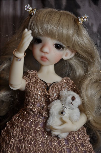 "Говорят под Новый год, что не пожелается..." - пятый тиник от Kaye Wiggs Millie fairskin у нас дома (фото 6)