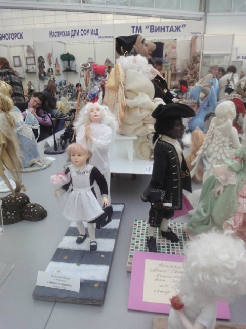 Выставка кукол и мишек - Арт Красноярск 2013