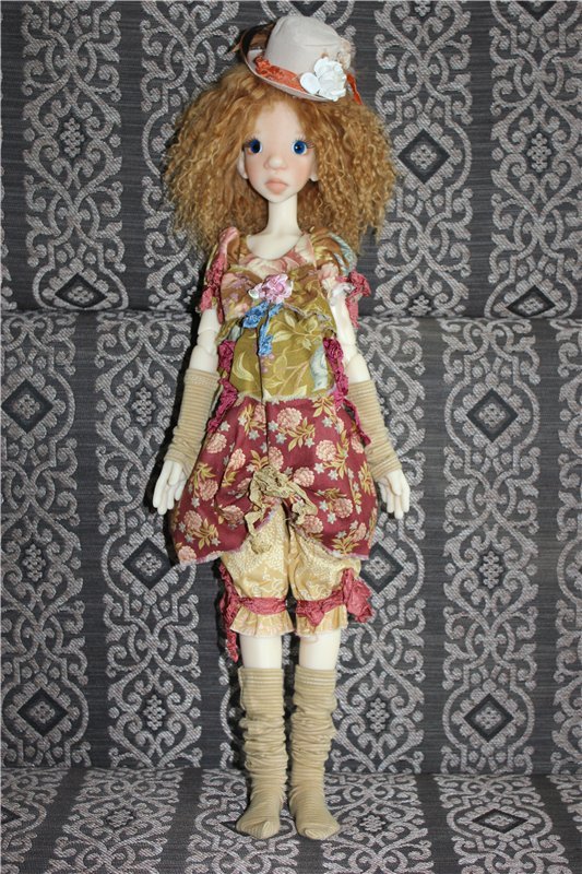 Девочки! Может кто-то поделится выкройками для кукол от Kaye Wiggs (фото 5)