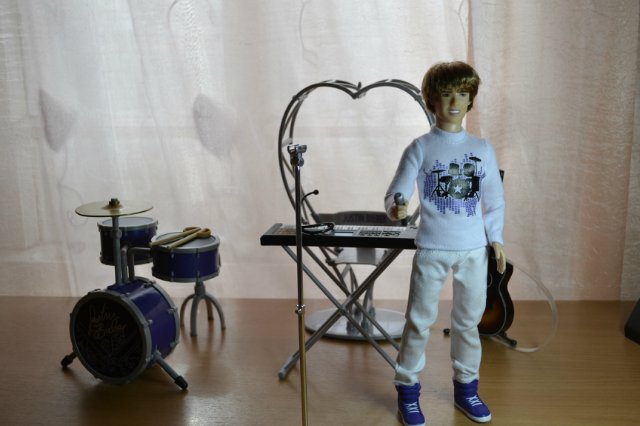 Приглашаю на концерт Джастина Бибера (шарнирная кукла Jastin Bieber) | Бэйбики Приглашаю на концерт Джастина Бибера (шарнирная кукла Jastin Bieber) (фото 2)