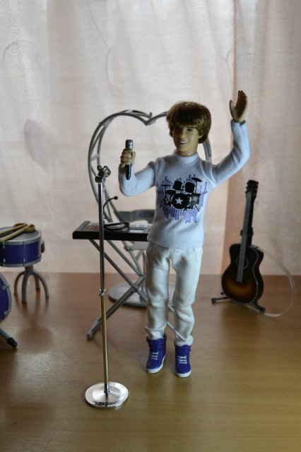 Приглашаю на концерт Джастина Бибера (шарнирная кукла Jastin Bieber) | Бэйбики Приглашаю на концерт Джастина Бибера (шарнирная кукла Jastin Bieber) (фото 3)