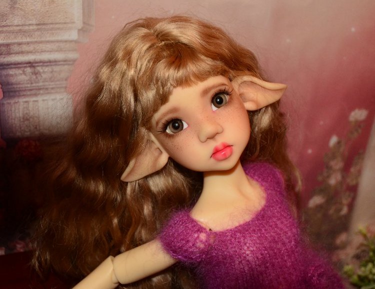 Весеннее обновление. Платья для кукол Kaye Wiggs