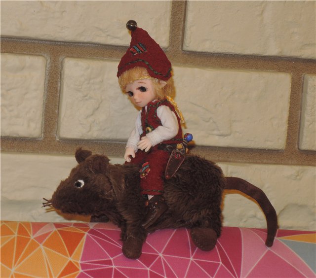 Дилька работает домовым - 2