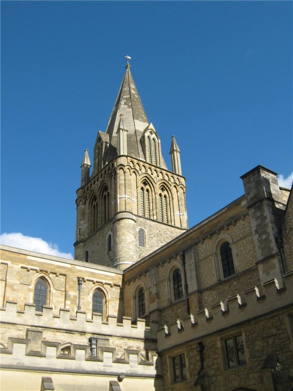 По следам Алисы и белого кролика