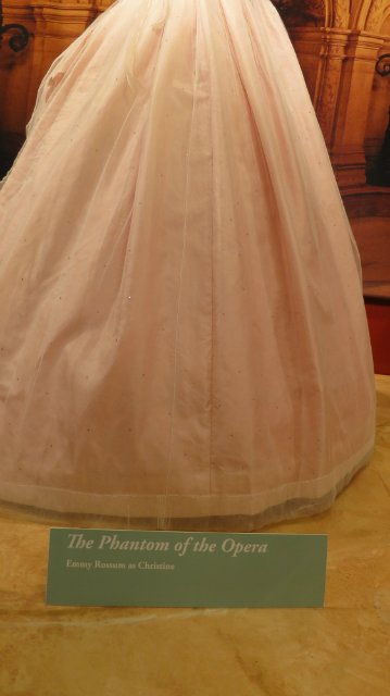 Как за неприметным фасадом может скрыватся просто удивительный Клондайк!!! Или "Это я удачно зашел!!!!!"