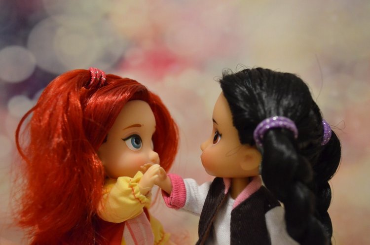 Мини дисней аниматорс Жасмин - покатушки на скейте