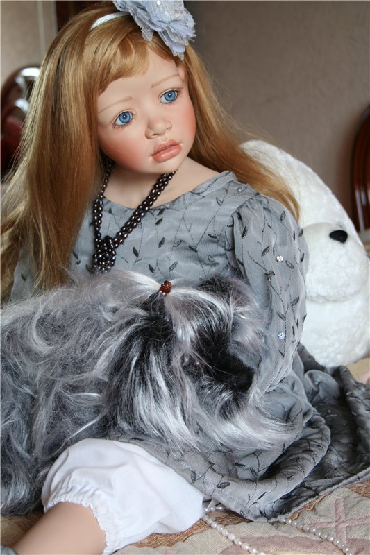 Чёрное или белое? Милли от Christine Orange