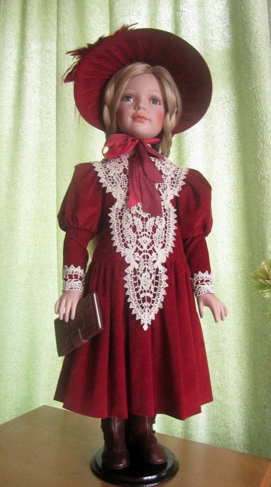 Фарфоровая кукла Ева - "реверанс позапрошлому веку"