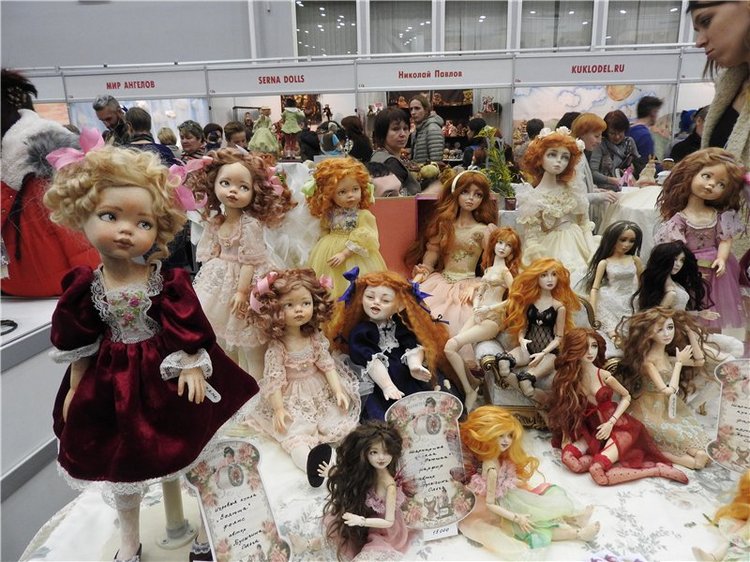 Экскурсия в страну чудес… Авторская кукла. Москва, Тишинка 2016