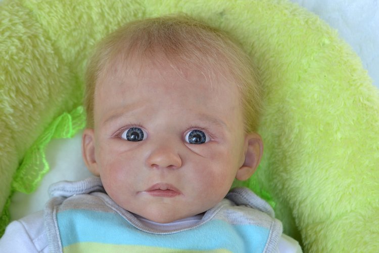 Малыш Moira с больным пальчиком (фото 9)