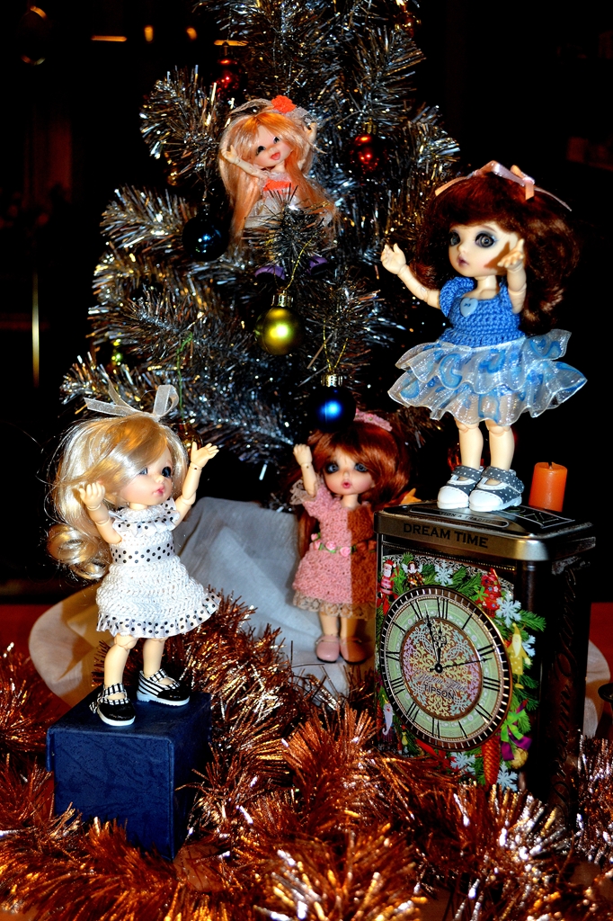 Новогодние приготовления наших красавиц BJD