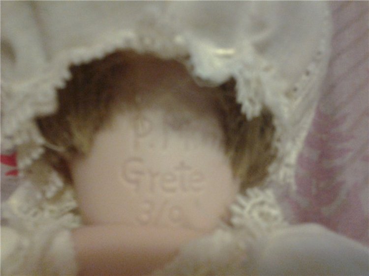 Фарфоровая кукла реплика Gallery Originals Shelburne Museum Porcelain Grete Doll (фото 3)