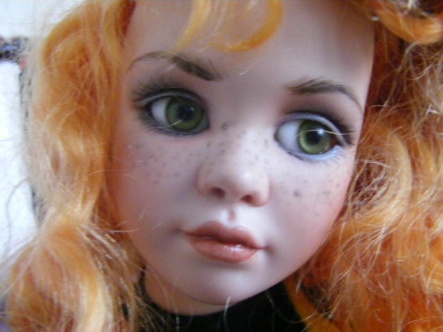 Фарфоровая кукла Zinnia автора Jan MClean, коллекция Flower Heart Collection (фото 9)