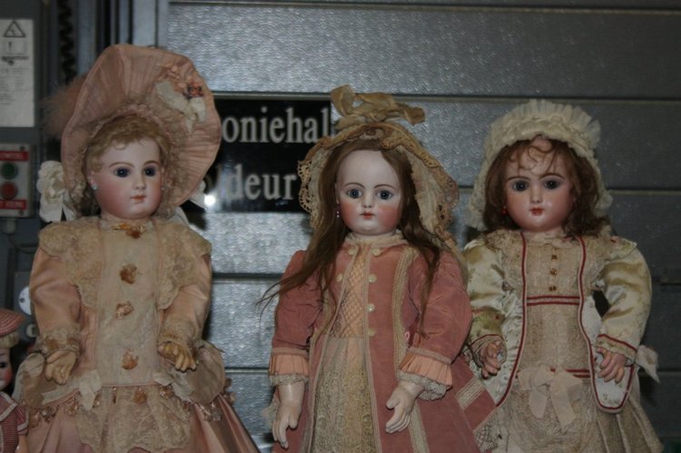 Выставка кукол, мишек тедди, кукольных домиков и миниатюры в Нидерландах 24-25 октября 2015 год. Часть третья - антикварки