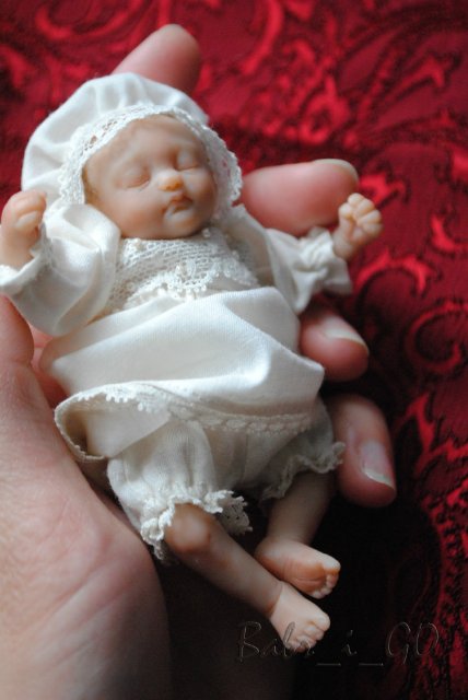 Малый формат. Кроха голубых кровей (фото 3)