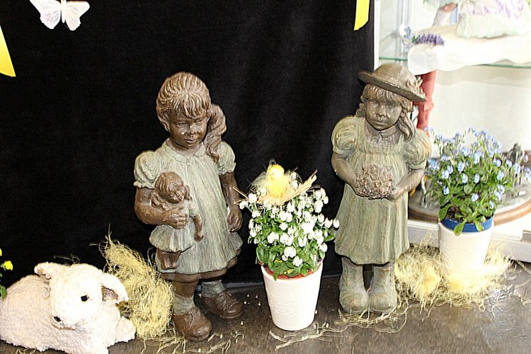 Пасхальная встреча в магазине кукол Гюнзел. Новая коллекция из резин 2017. Mila i Robin