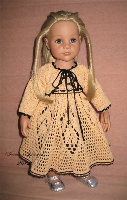 Платья цвета крем-брюле, куклы Гётц