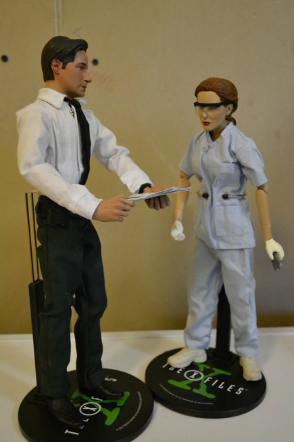 Сериал "Секретные материалы" - Х-files: агент Маудер и агент Скалли (фото 2)