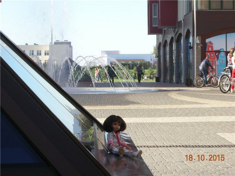 Первые прогулки Алисы — Фэшн (фото 10)