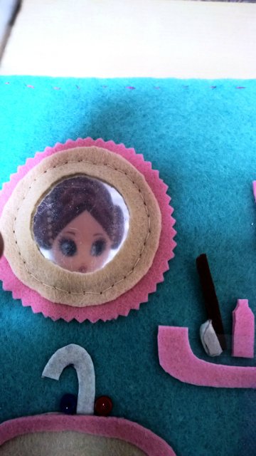 Кукла под подушкой, мамина любовь и кукольный домик-книжка для куклы из фетра | Бэйбики Кукла под подушкой, мамина любовь и кукольный домик-книжка для куклы из фетра