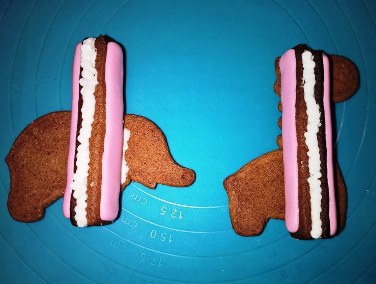 Для продвинутых в геометрии, или, Мой первый опыт изготовления пряничной карусели (с пошаговой съемкой)