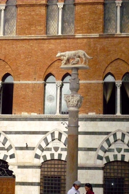 Приключения Минуш в Италии. Часть 5. Сиена. Современное средневековье