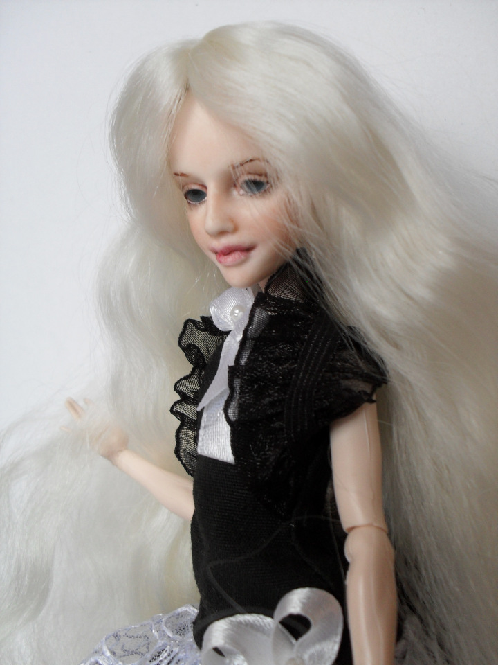 15 лет больная на всю голову" или "оторви голову!"