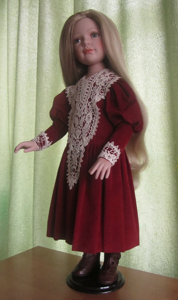 Фарфоровая кукла Ева - "реверанс позапрошлому веку"