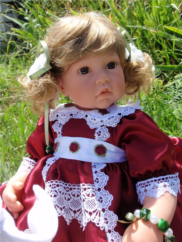 Маленькая и трогательная Манечка, волшебное превращение в принцессу