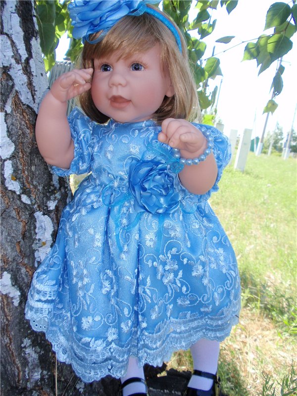 Чудеса с переодеванием продолжаются, моя Люсенька в голубом