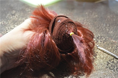 Изготовление клеевого парика для куклы своими руками из сарана: Мастер класс (фото 9)