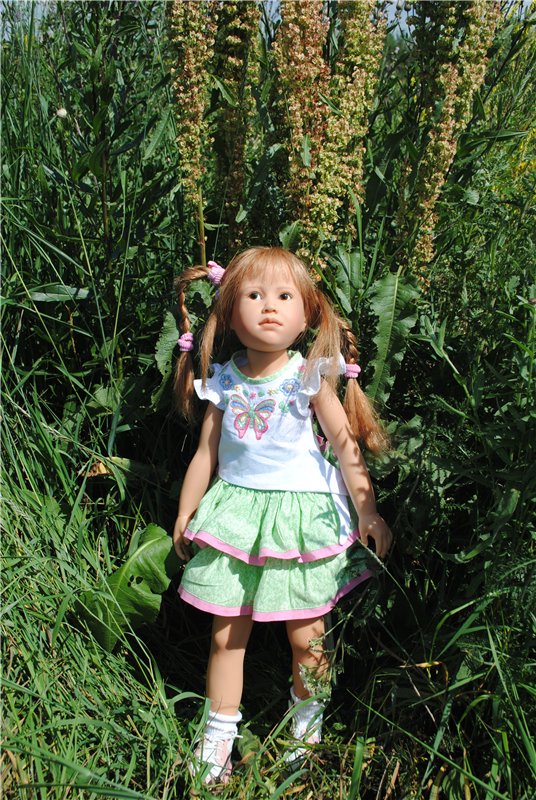 Летняя прогулка милой девочки Паулы Heidi Plusczok