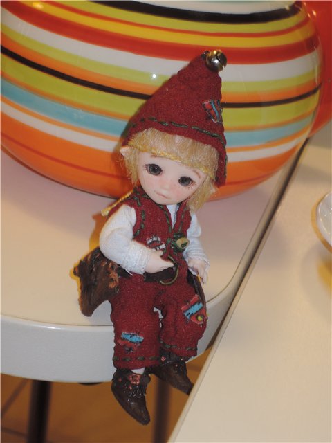 Дилька работает домовым - 2 (фото 4)