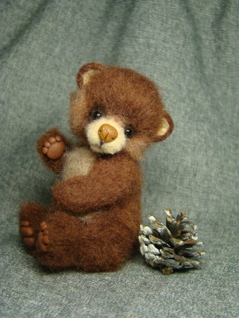 Мишка косолапый по лесу идёт... Авторская игрушка валянием Ольги Чернухо (фото 5)