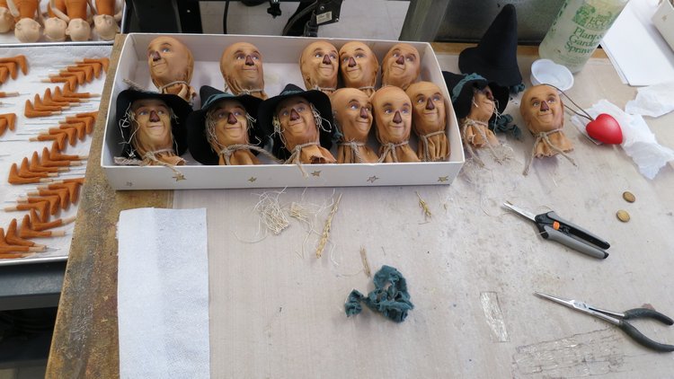 Впервые за 40 лет. День открытых дверей на кукольной фабрике R John Wright. Часть третья: Процесс производства