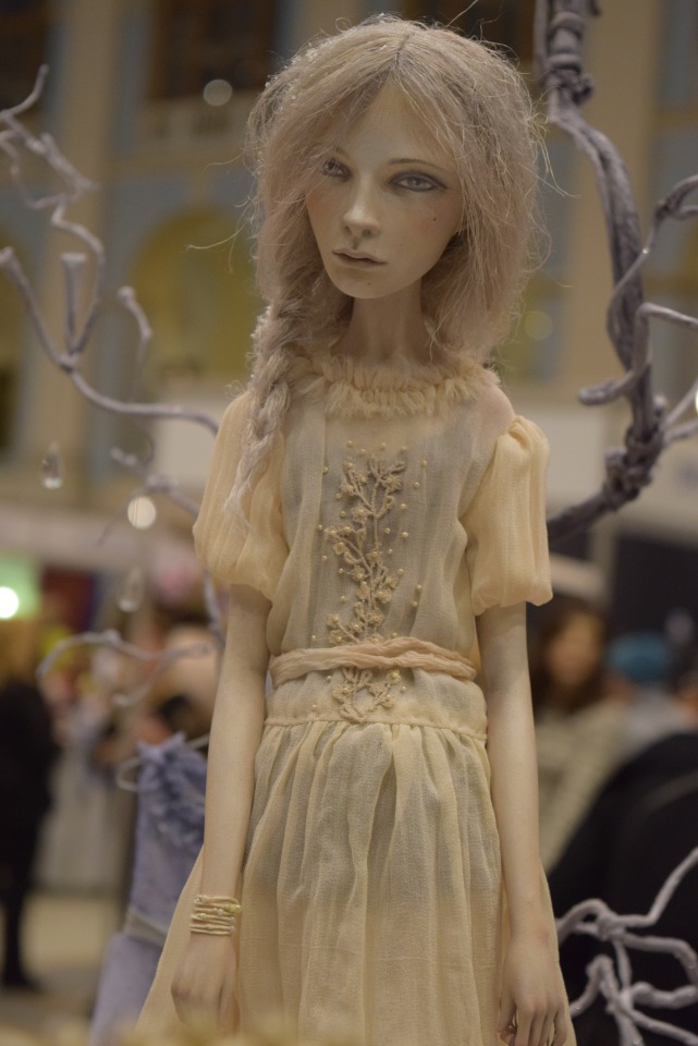 VII Московская международная выставка "Искусство Куклы". Портреты кукольной души или незримый диалог. Часть 2