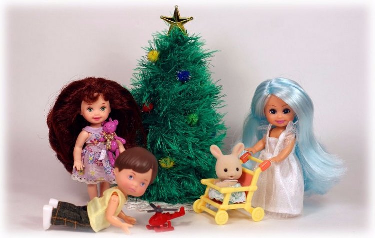 А у любопытной Дуськи на ёлке чуть зайца не увели (фото 6)