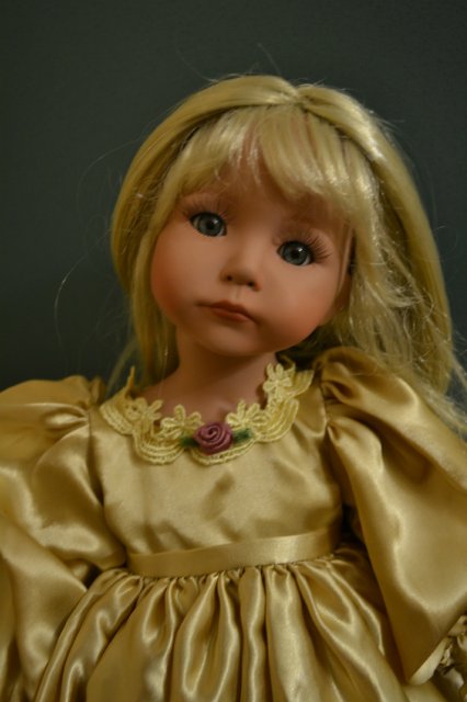 "Посреди золотого поля встанет..." - "золотая" кукла от Линды Рик (фото 10)