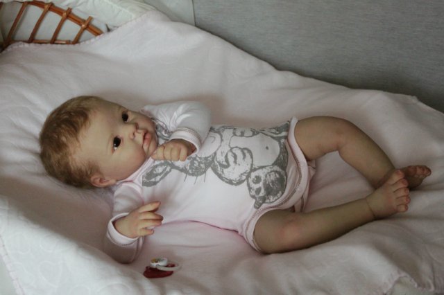 Неженка - Кристочка... Куколка реборн Виктории Вишни