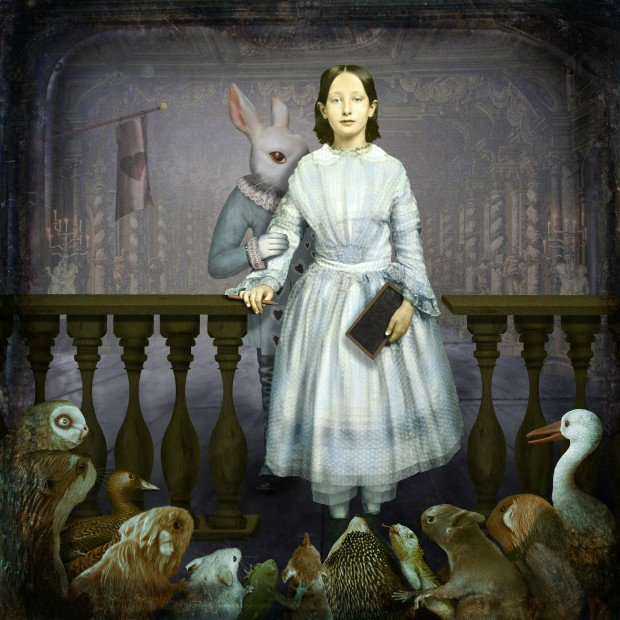 Глубока ли кроличья нора или Хэллоуин в Зазеркалье