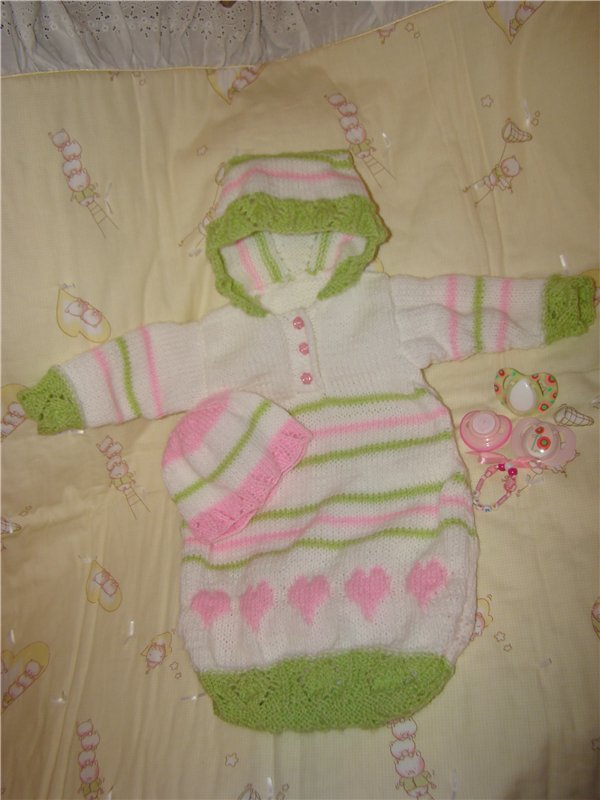 Новый вязанный наряд для куклы Эмми