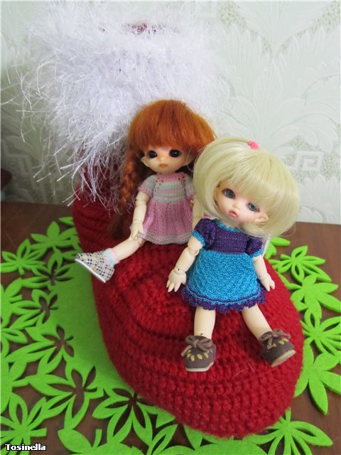 Праздничное настроение. Куклы БЖД и амигуруми (фото 2)