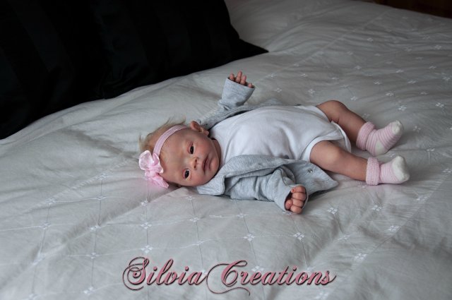 Молд с синдромом дауна PEBBLES в исполнении SILVIACREATIONS